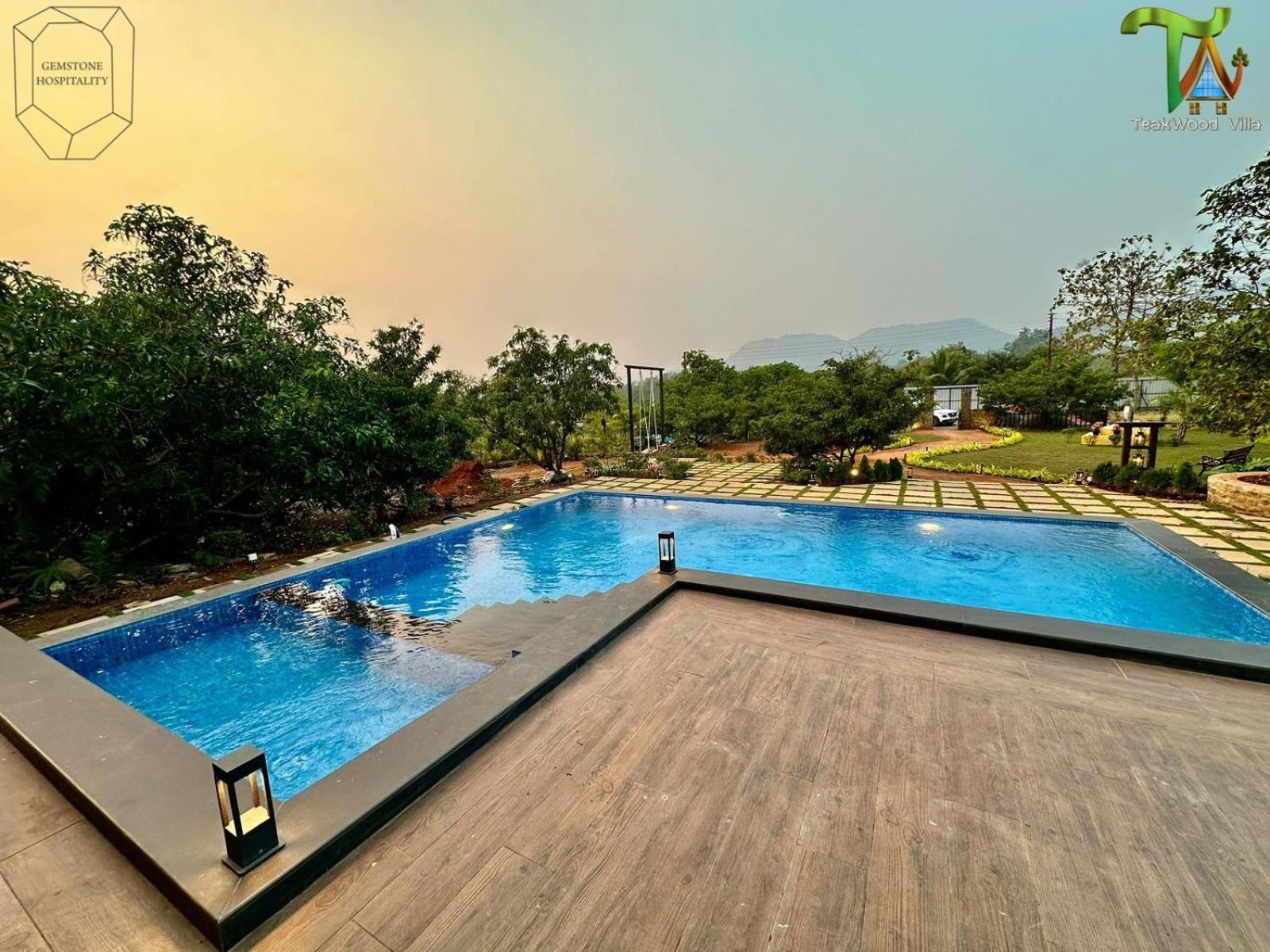 Luxurious 3Bhk W//Pool Teakwood Villa By Gemstone Hospitality アリバグ エクステリア 写真