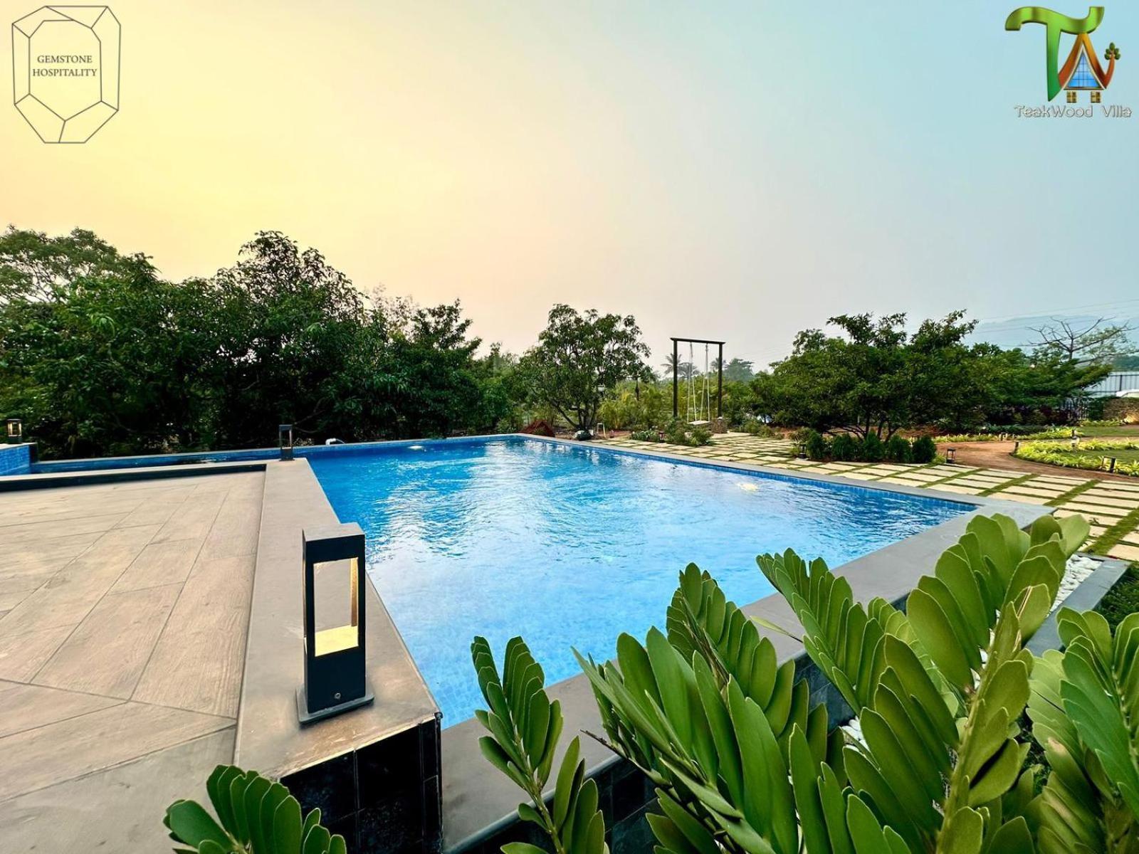 Luxurious 3Bhk W//Pool Teakwood Villa By Gemstone Hospitality アリバグ エクステリア 写真